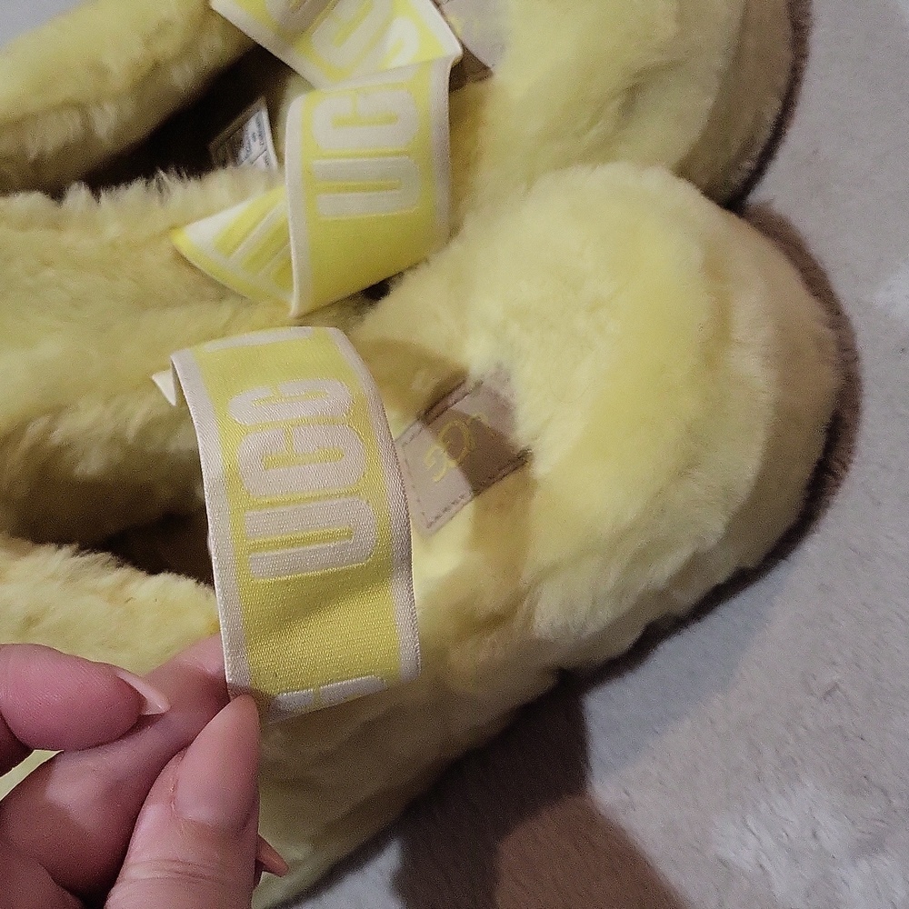 UGG Fluff Yeah Slide Neon Sandal - Picture 11 of 15
